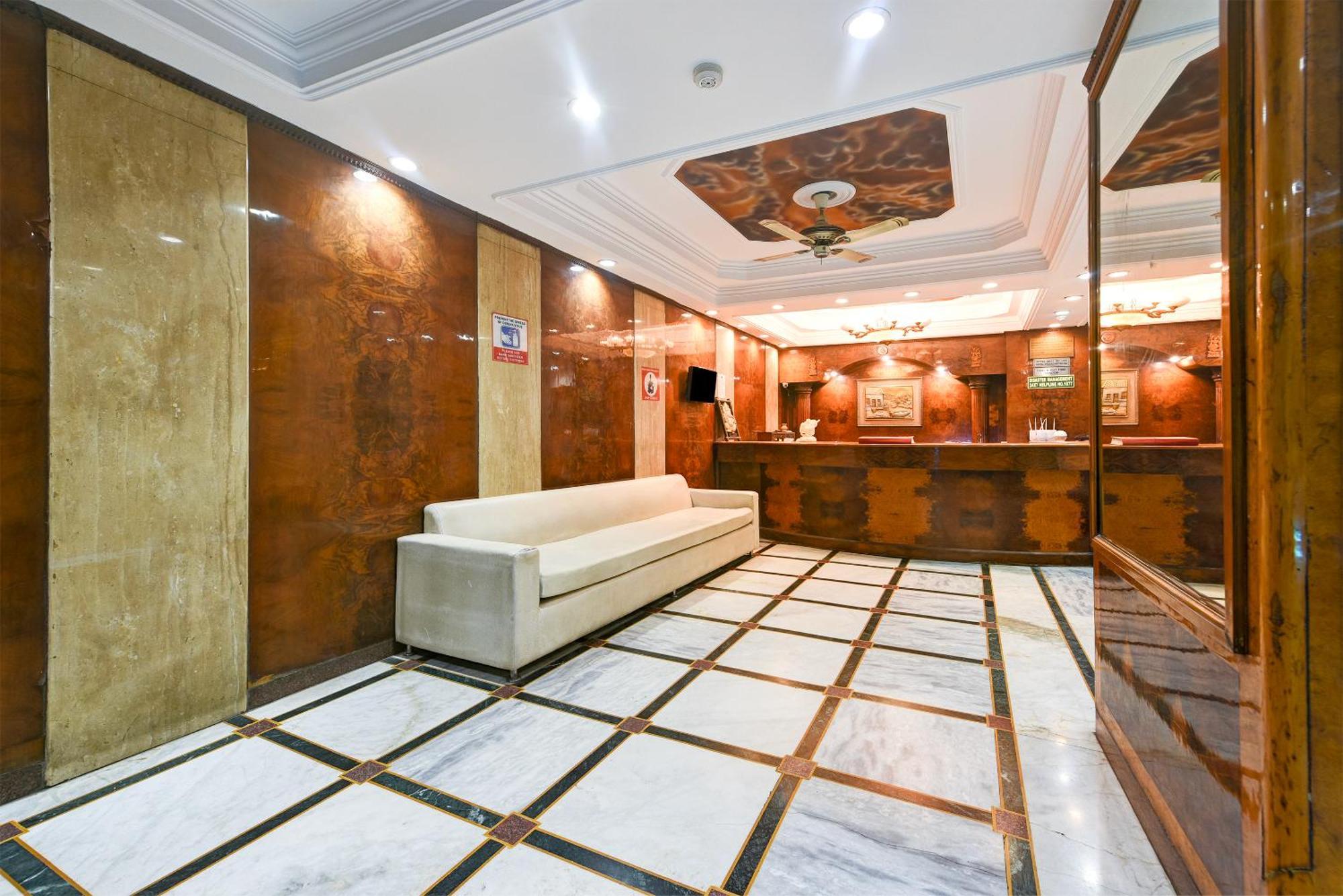 Hotel Geet Deluxe Nuova Delhi Esterno foto