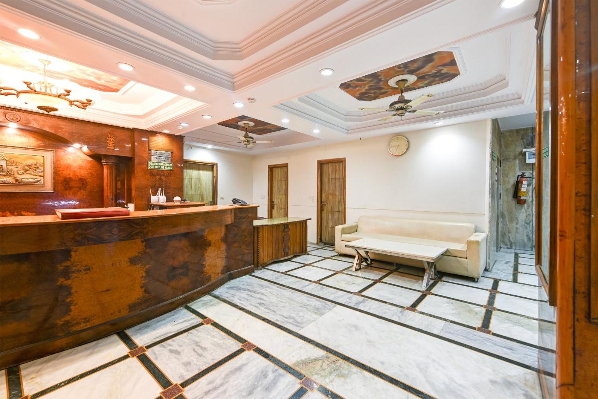 Hotel Geet Deluxe Nuova Delhi Esterno foto