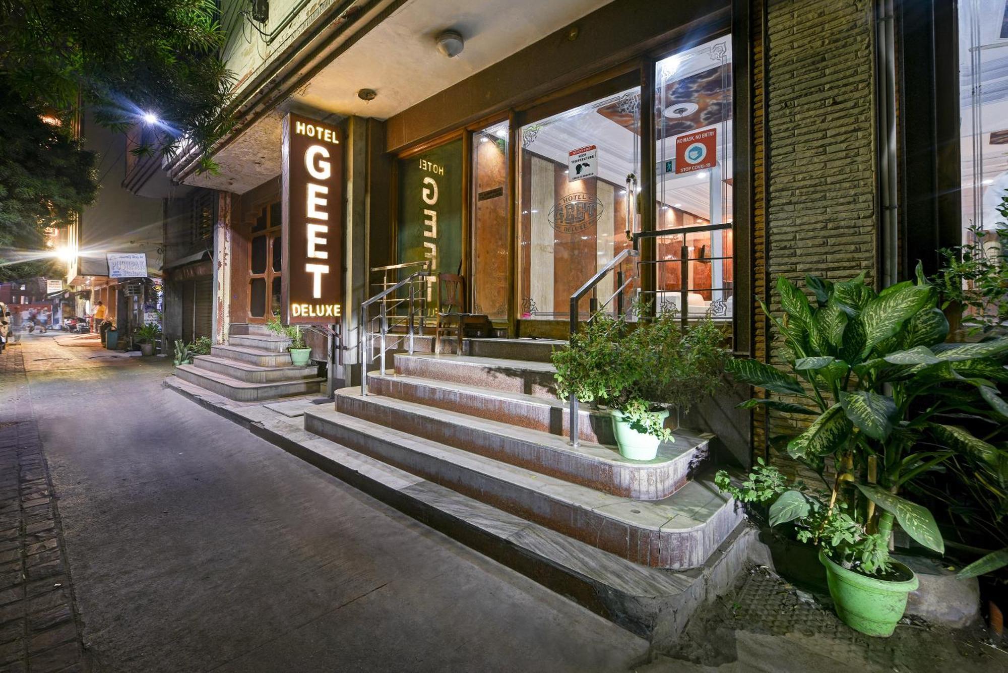 Hotel Geet Deluxe Nuova Delhi Esterno foto
